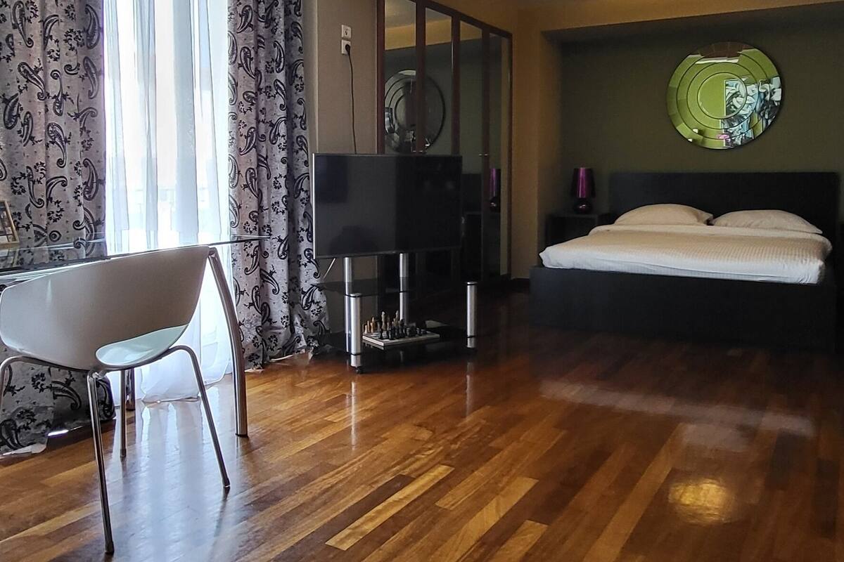 Apartment, 1 Bedroom | Premium bedding, in-room safe, desk, laptop workspace