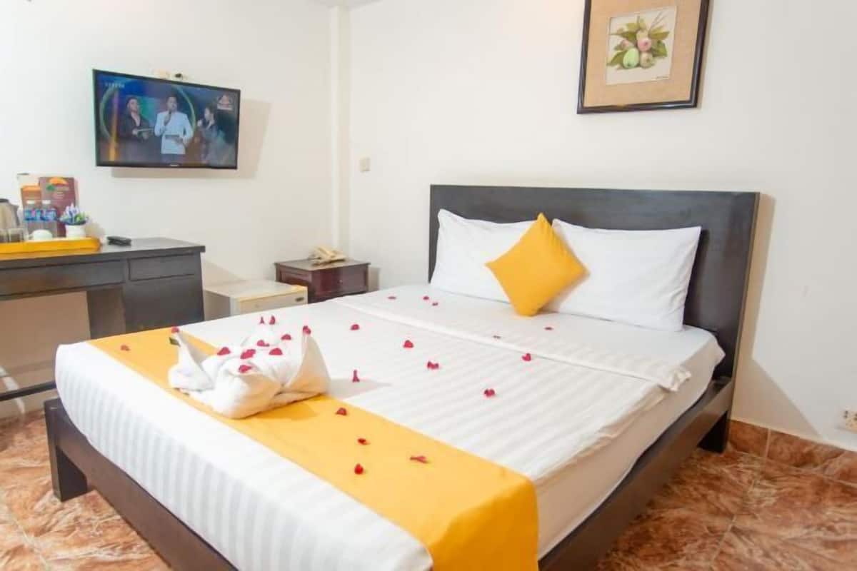 1 bedroom, minibar, in-room safe, desk