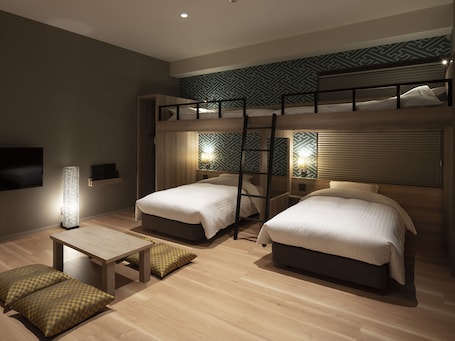 K Park Twin + Loft 2 (Sleeps up to 4) | Blackout drapes, iron/ironing board, free WiFi, bed sheets