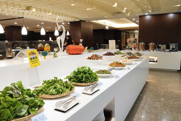 International cuisine - HiYesHotel - Hualien (Hualien City)