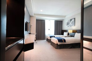 Deluxe Twin Room | Desk, blackout curtains, soundproofing, free cots/infant beds - HiYesHotel - Hualien (Hualien City)