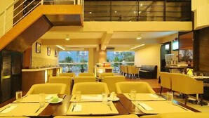 Unclassified image, 3 of 36, button - SSL Traders Hotel (Taiping)