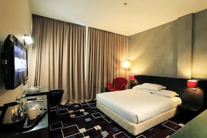 Minibar, desk, iron/ironing board, free WiFi