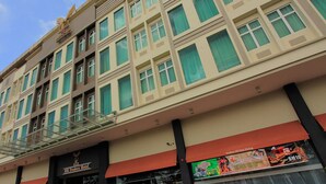 Unclassified image, 5 of 36, button - SSL Traders Hotel (Taiping)