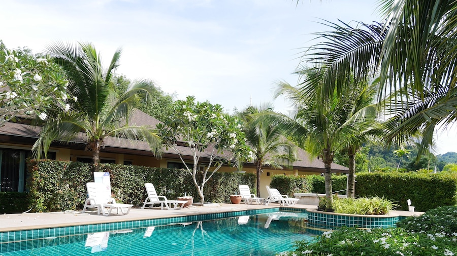 奧南歐斯卡泳池別墅