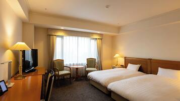 雙床房, 非吸煙房 | 羽絨被、書桌、筆電工作空間、遮光布/窗簾