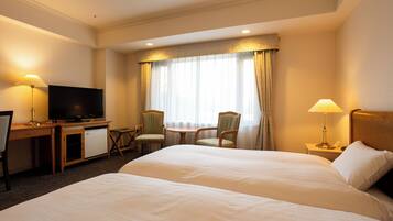 雙床房, 非吸煙房 | 羽絨被、書桌、筆電工作空間、遮光布/窗簾