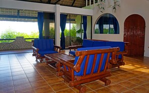 Living area - The Blue Orchid Resort (Moalboal)