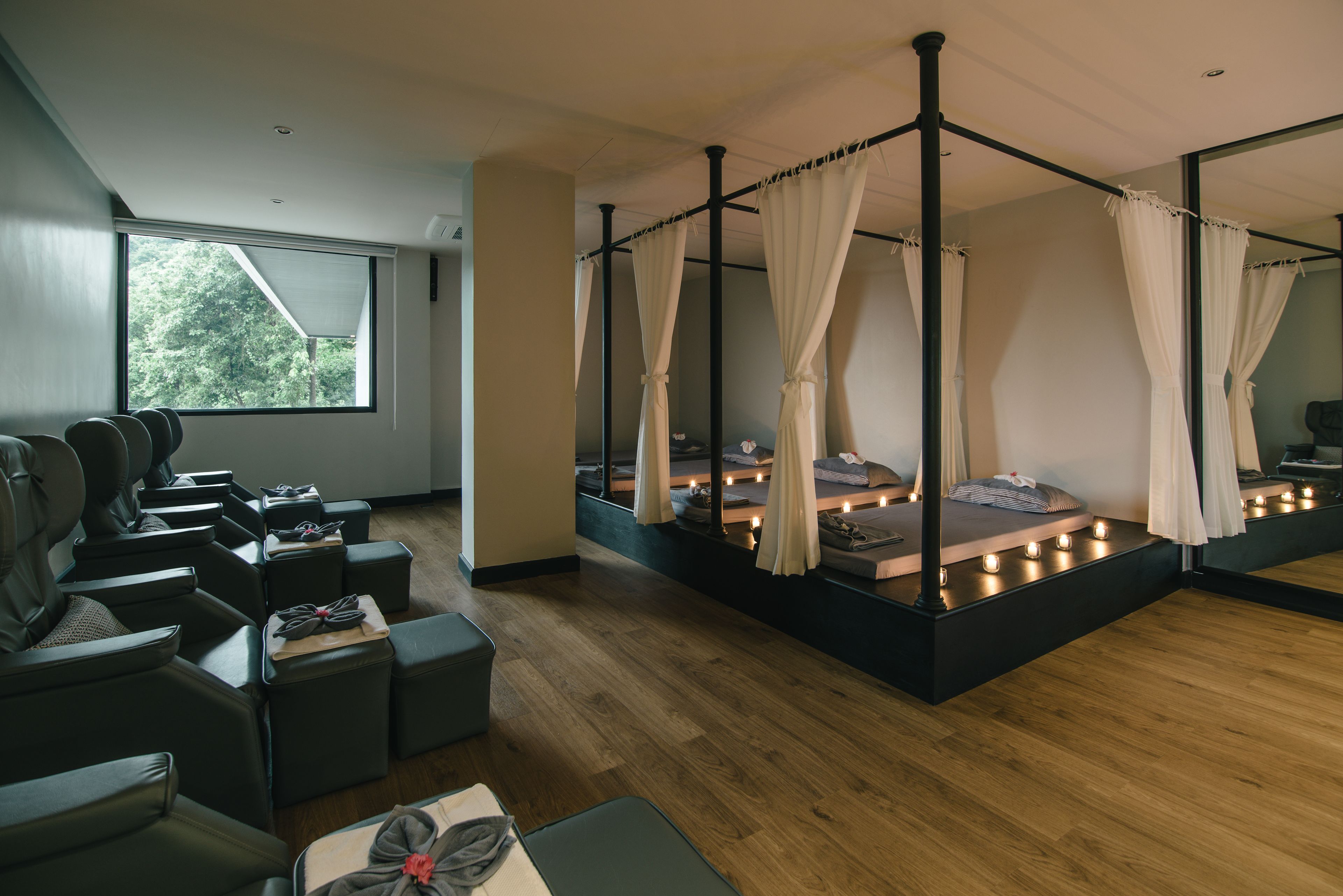 couples treatment room(s), facials, manicures and pedicures