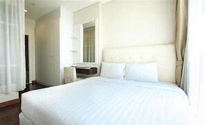 1-Bedroom Executive | 객실 내 금고, 책상, 암막 커튼, 방음 설비