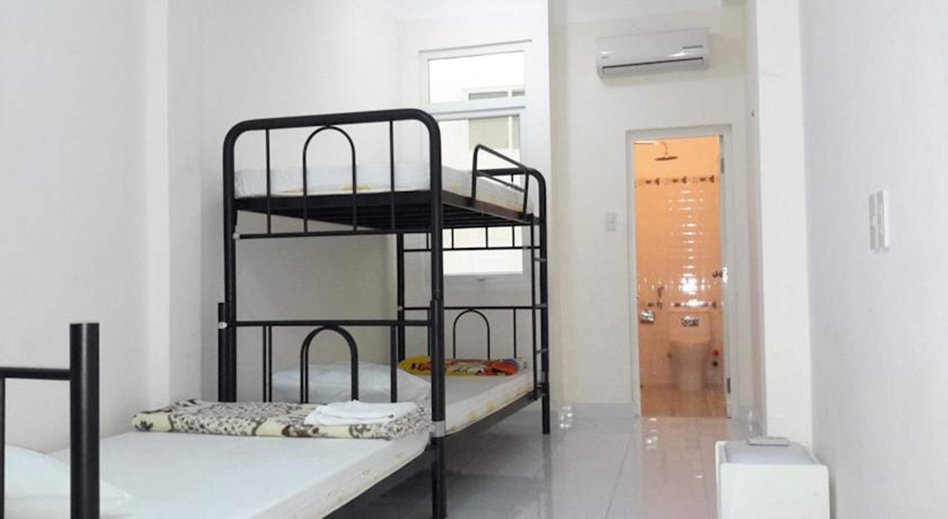 1 bed in mixed dormitory room | desk, free wifi