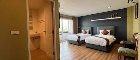 Standard Twin Room | In-room safe, desk, free WiFi, bed sheets