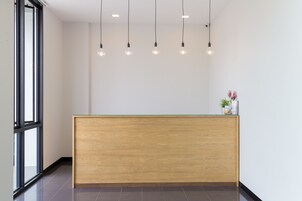 Mostrador para check-in y check-out