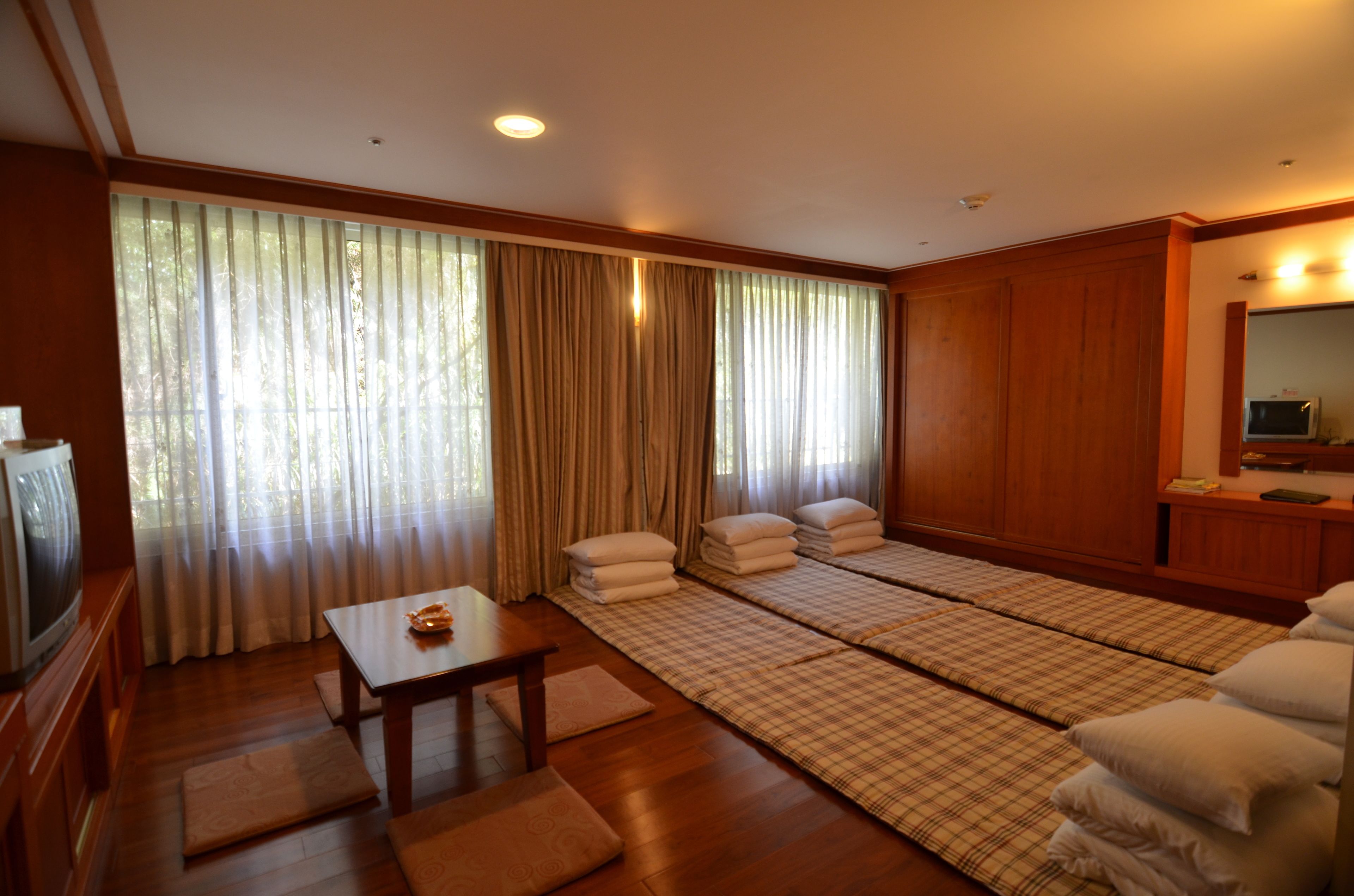 desk, blackout curtains, free wifi