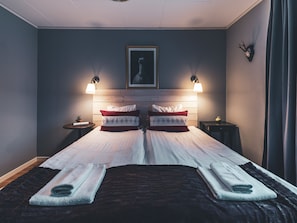 Double or Twin Room, Shared Bathroom