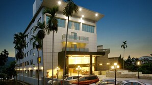 Property grounds - F Hotel Chiayi (Fanlu)