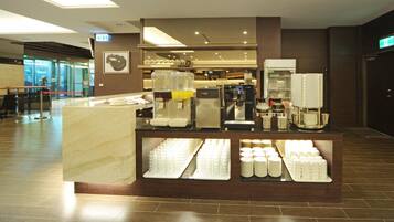 2 restaurants, breakfast, lunch, dinner served; Chinese cuisine