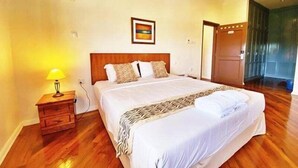 Blackout drapes, iron/ironing board (on request), WiFi (free) - Hotel Palm Inn Bukit Mertajam (Bukit Mertajam)