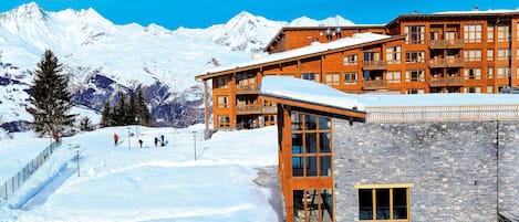 Indoor pool, seasonal outdoor pool