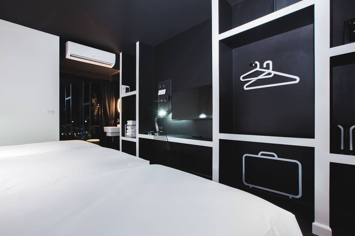 deluxe triple - free co-working space 24 hrs. | in-room safe, desk, blackout curtains, soundproofing