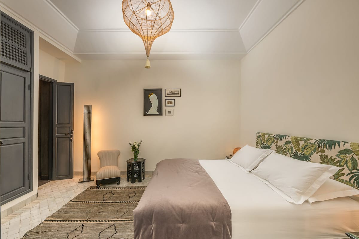 Superior Double Room, Accessible | Minibar, in-room safe, soundproofing, free WiFi