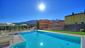 Seasonal outdoor pool