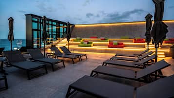 Sundeck