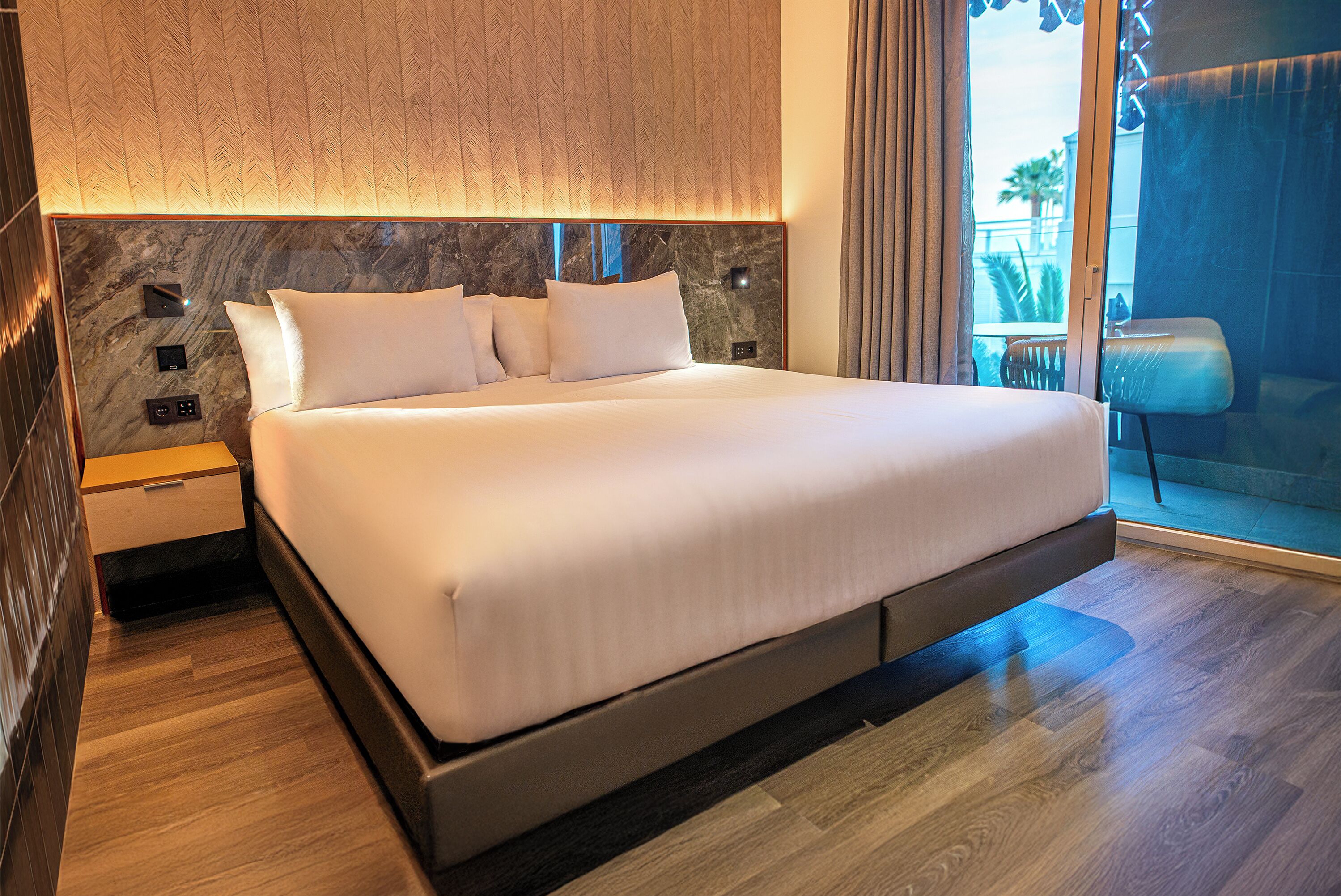 Premium bedding, down comforters, desk, blackout drapes