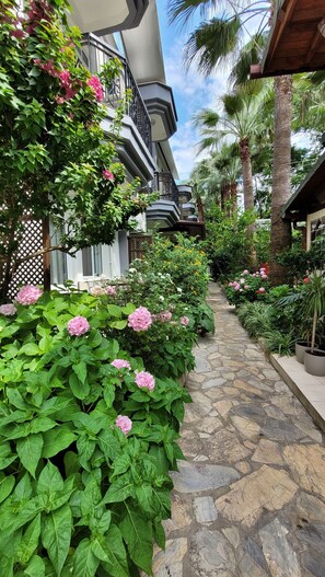 Front of property - Canada Hotel & Bungalows (Kemer)