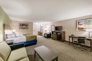 Egyptian cotton sheets, premium bedding, desk, laptop workspace - Quality Inn & Suites Ardmore (Ardmore)