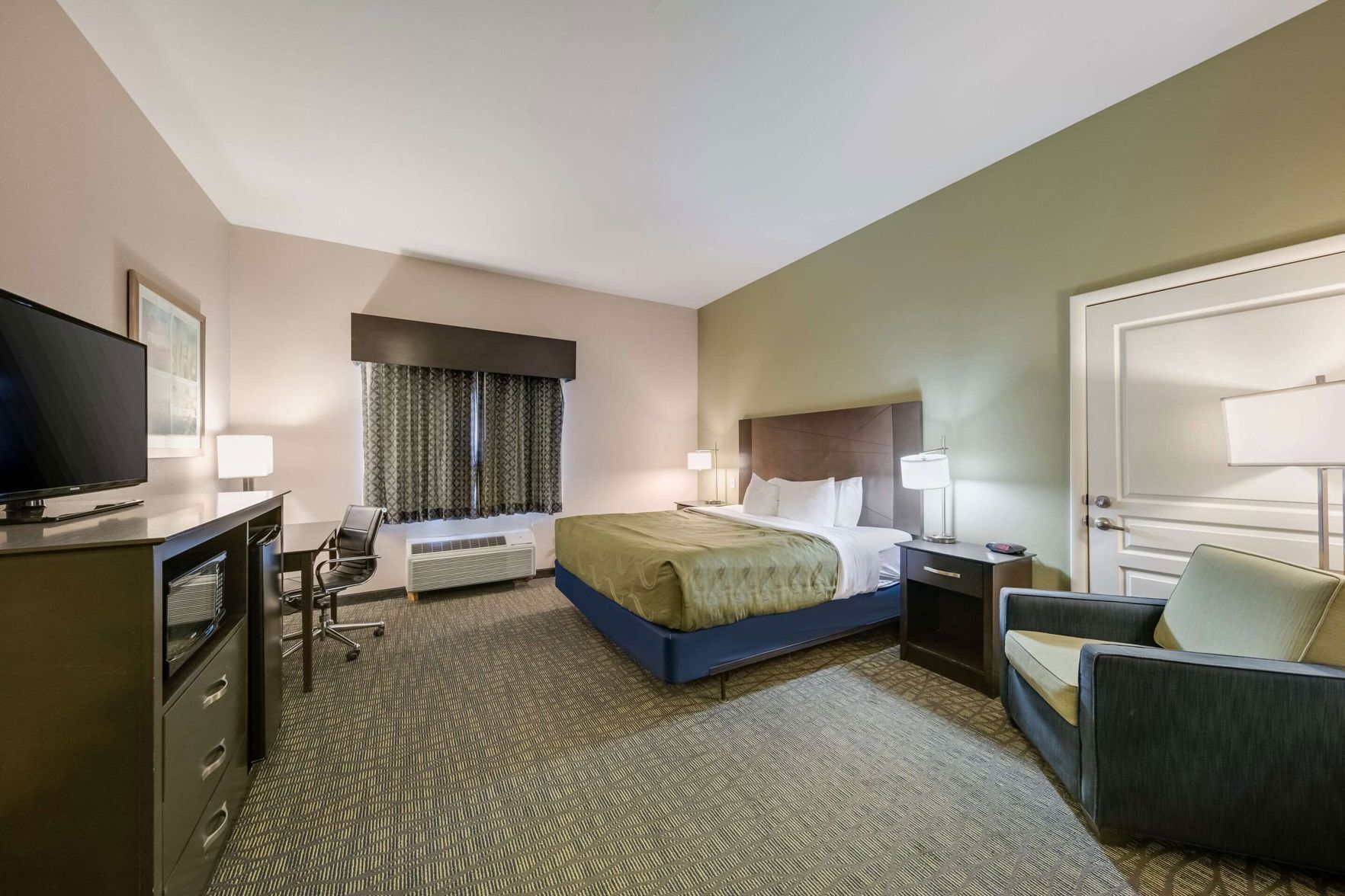 Egyptian cotton sheets, premium bedding, desk, laptop workspace