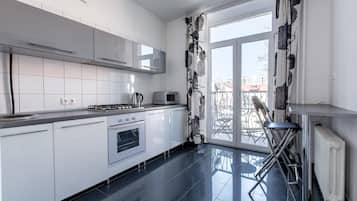 Luxury Apartment, 1 Bedroom (Gorodskoy Val Str. 10) | Private kitchen | Fridge, microwave, stovetop, coffee/tea maker