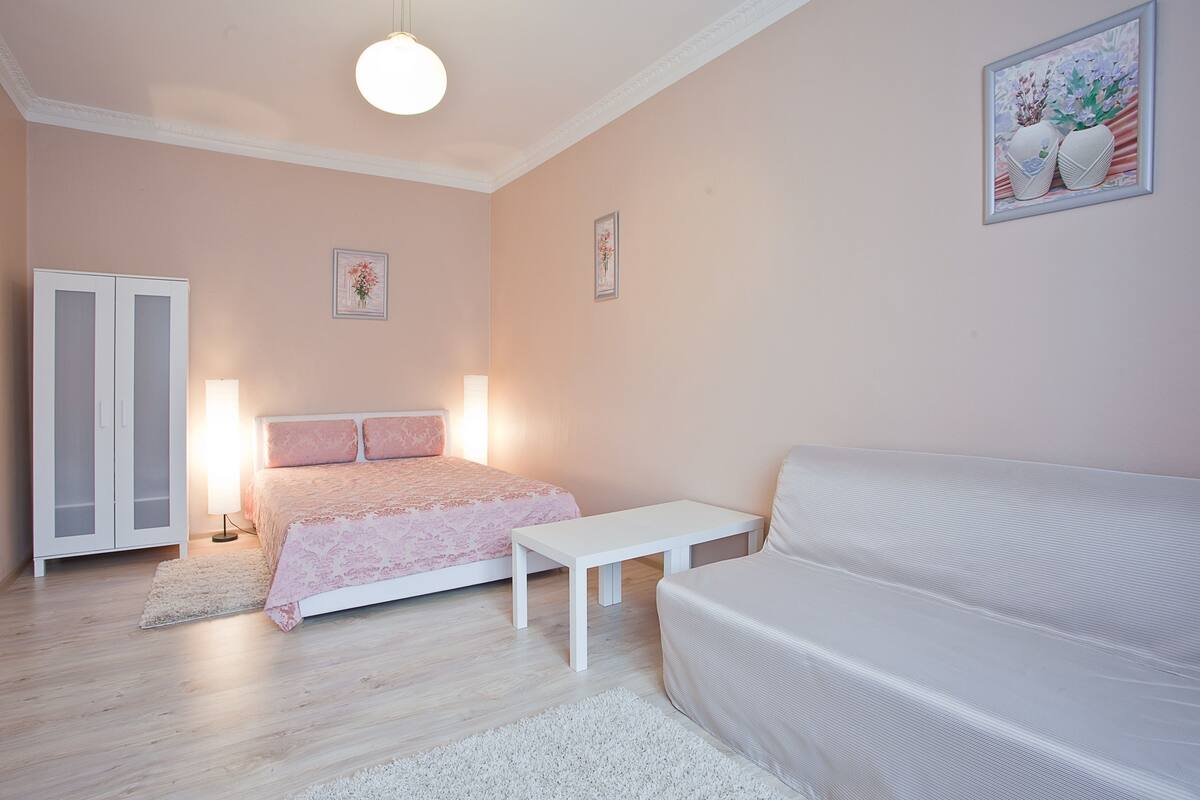 Economy Apartment | Living area