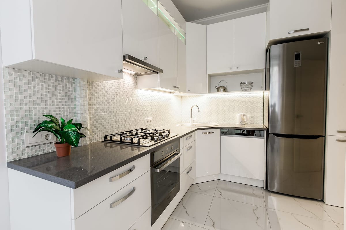 Suite, 2 Bedrooms, Executive Level | Private kitchen