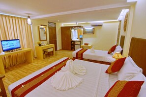 Royal Deluxe Room | In-room safe, blackout drapes, rollaway beds, free WiFi