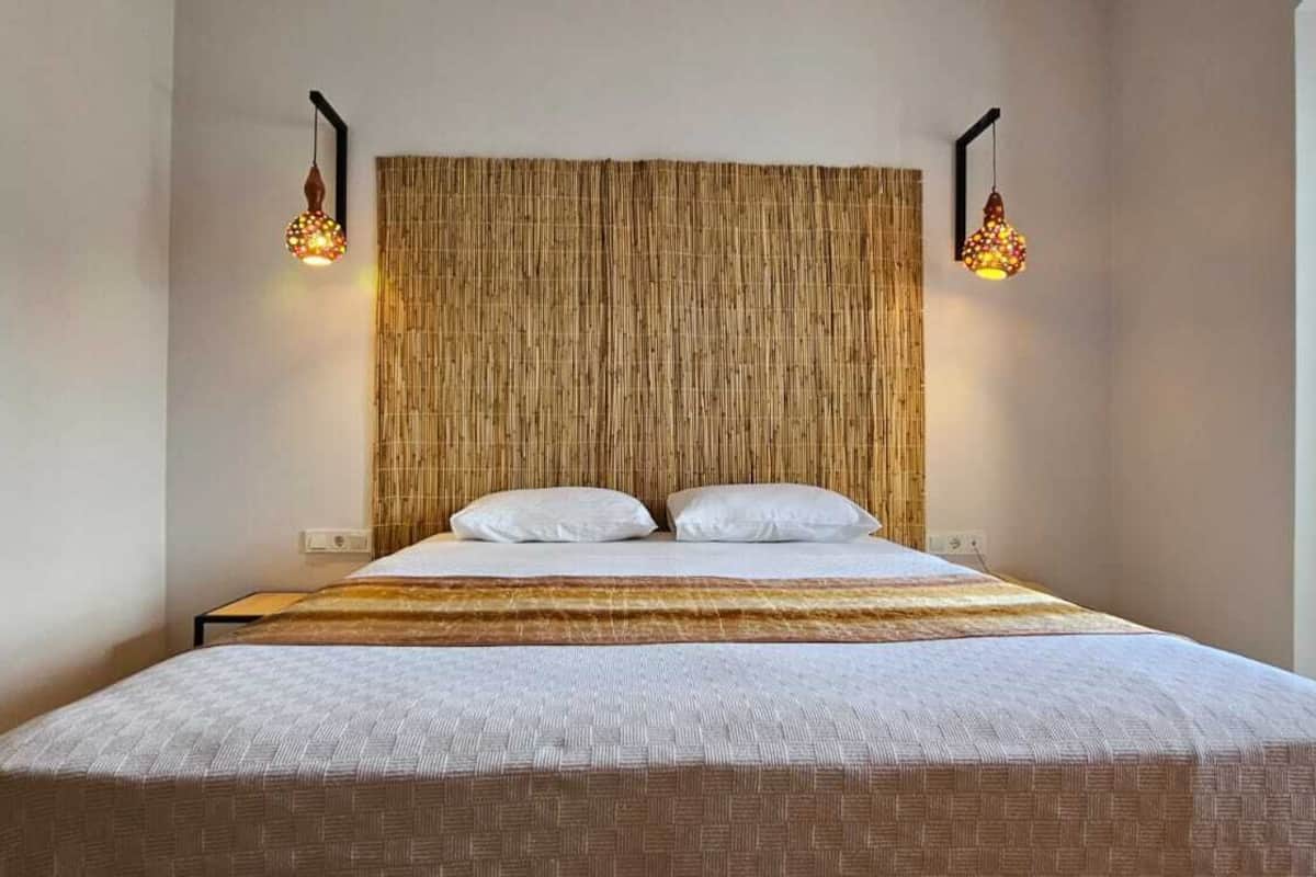 Minibar, in-room safe, WiFi, bed sheets