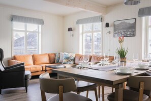 Premium Apartment, 5 Bedrooms, 2 Bathrooms