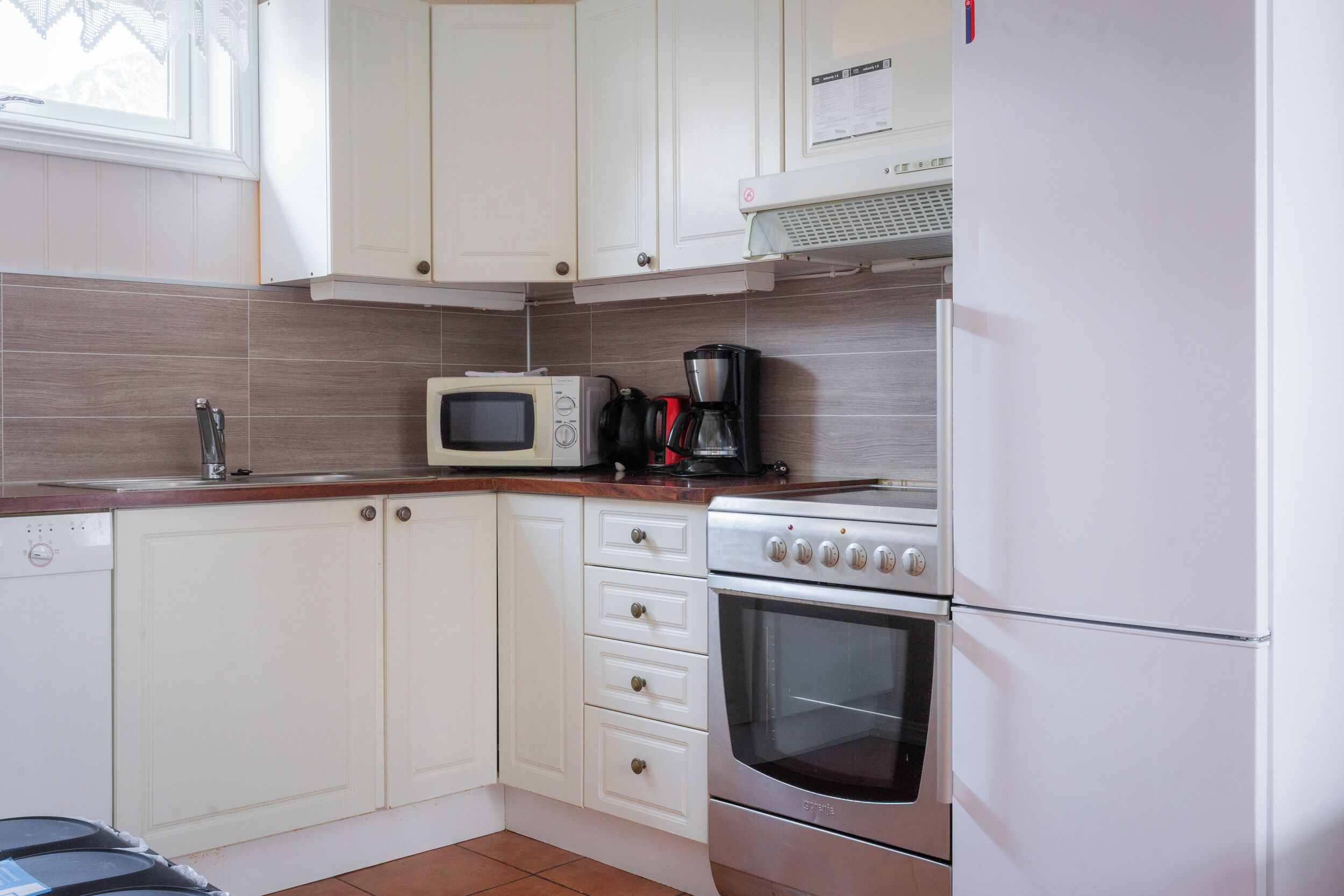 ole wang garden | 1 bedroom, hypo-allergenic bedding, individually decorated