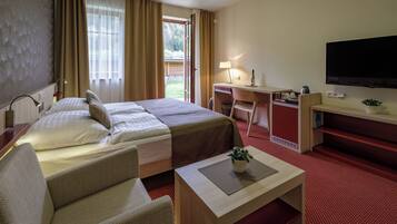 Comfort Room (Swimming pool access / dependence) | Premium bedding, memory foam beds, minibar, in-room safe