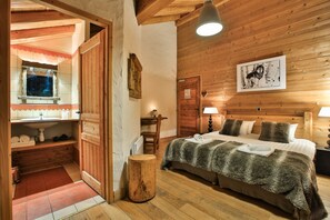 In-room safe, desk, free WiFi, wheelchair access - Chalet White Eden (Sainte-Foy-Tarentaise)