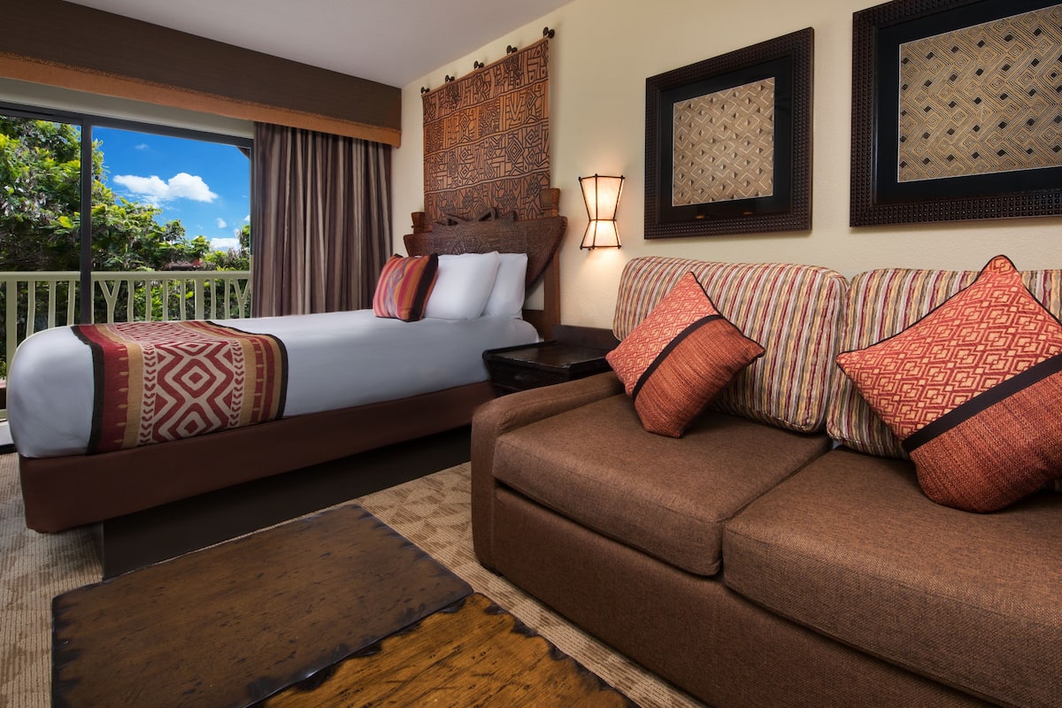 In-room safe, desk, laptop workspace, blackout drapes