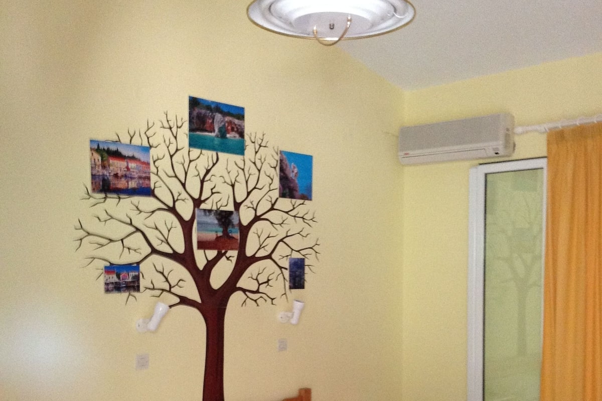 1 bedroom, soundproofing, free WiFi