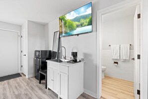 디럭스 더블룸 | 책상, 노트북 작업 공간, 암막 커튼, 무료 WiFi