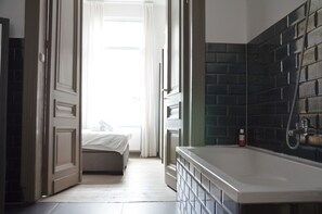 Apartment, 1 Bedroom, Balcony, City View | Bathroom | Combined shower/bathtub, hair dryer, towels - Amazing Apartment Antwerp South (Antwerp)