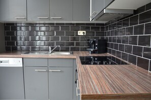 Apartment, 1 Bedroom, Balcony, City View | Private kitchen | Full-sized fridge, stovetop, dishwasher, coffee/tea maker - Amazing Apartment Antwerp South (Antwerp)