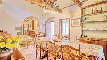 Appartamento panoramico, 4 camere da letto (Montescalari 6) | Una scrivania, culle/letti per bambini (gratuiti)