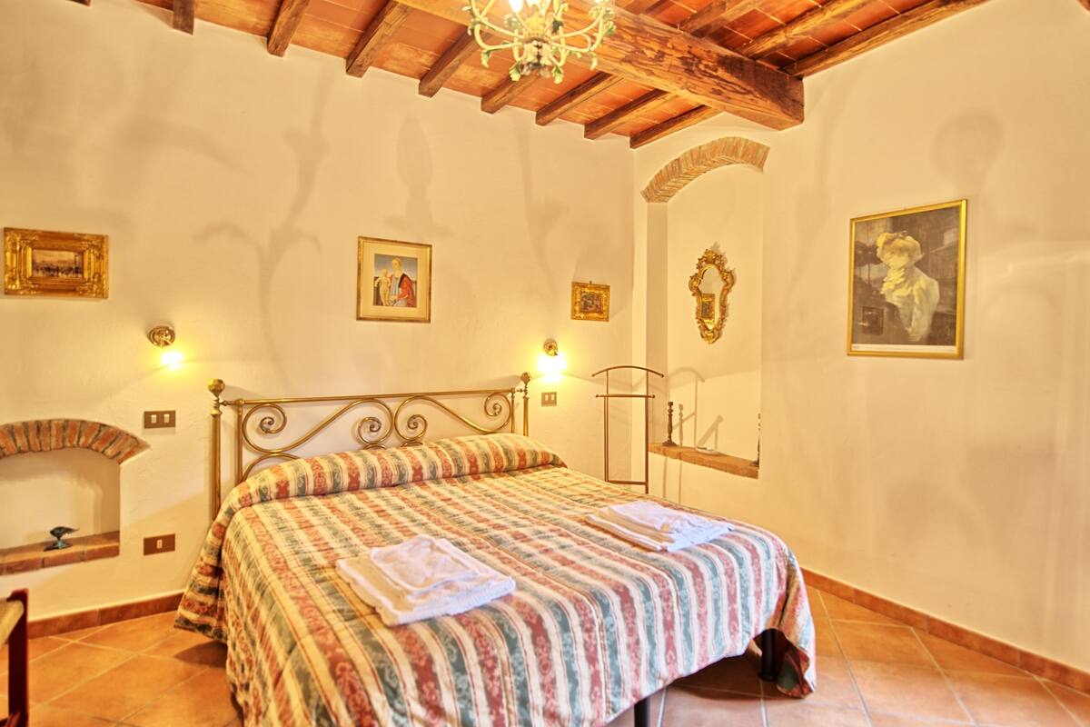 Panoramic Apartment, 4 Bedrooms (Montescalari 9)
