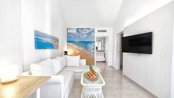 Zona de estar | Una televisión de pantalla plana