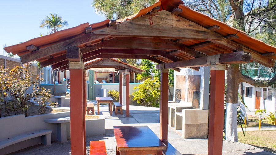 Hotel Las Jacarandas