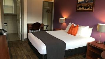 Rum - 1 queensize-säng | Gratis wi-fi och sängkläder